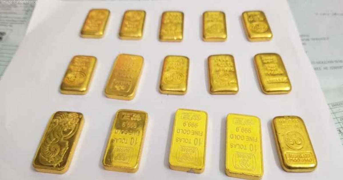 BSF nabs smuggler with gold biscuits on Bangladesh border